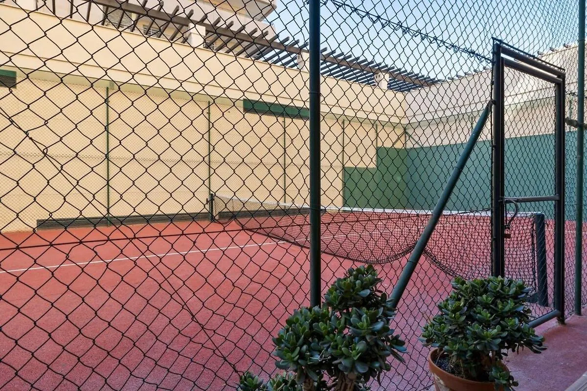 Apartamento Puerto Banús con Parking & piscina. Apartment Marbella